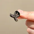 Mini pince a cheveux en strass, petite pince laterale delicate pour coiffure femme. - Pince Griffe Croix Strass