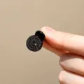 Mini pince à cheveux strass noire, petit accessoire élégant pour coiffure stylée. - Pince Griffe Disque Strass
