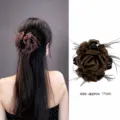 Bruine roos bloem met veer haarclip voor vrouwen elegante haarklem haaraccessoire - Bloem / 11cm / Koffie