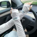 Sommer Eisseide Sonnenschutz Armlinge, fingerlose lange UV Schutz Ärmel für Autofahren. - Elegant Weiß