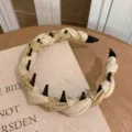 Cerchietto per capelli in tessuto marrone in stile coreano con denti, elegante per donne. - Crema