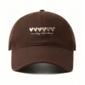 Braune Baseballkappe mit Herz-Print und Spruch, stylischer Freizeithut für Damen und Herren. - Verstellbar / Kaffeebraun