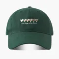 Dunkelgrüne klassische Baseballkappe mit niedlichen Herzen und motivierendem Spruch. - Verstellbar / Dunkelgrün