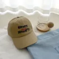 Khakifarbene bestickte Baseballkappe, niedliches Buchstaben-Design, Freizeitsonnenschutz. - M (56-58cm) / Khaki