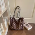Sac cabas à pois marron, élégant sac à grande capacité, fourre-tout tendance pour navette. - Avec Pendentif / Café