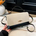 Chique suède lederen patchwork dames schouder tas crossbody voor dagelijks gebruik - Melkwit