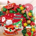 Weihnachtsballon Bogen Set mit roten grünen Latexballons und Weihnachtsmann Folienballons. - Weihnachten Set 6374