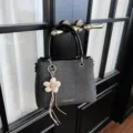 Bolso de mano informal de nicho coreano, elegante bolso bandolera negro pequeño para mujer. - Negro