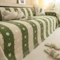 Cream style green white striped sofa towel cover with floral pattern and tassels for living room - 180x130cm / Green