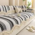 Französischer Chenille Sofabezug schwarz weiß Blattmuster elegante Fransen Variante Modell - 70*70cm / Kornwelle - Schwarz