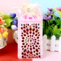 Gedetailleerd overzicht van rode en heldere strass-stickers, perfect voor leuke telefoondecoratie. - Ovaal / Heldere Rood
