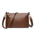 Sac à bandoulière pour femme en cuir souple marron classique avec sangle réglable et poche. - Marron