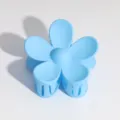 Hermosa pinza de pelo con flor mate azul claro gran pinza de tiburon para mujer - Pinza Flor Azul Claro
