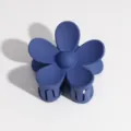 Pinza de pelo de flor azul oscura mate para mujeres, accesorio de peinado grande y elegante. - Pinza con Forma de Flor / Azul marino