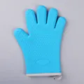 Guantes de horno de silicio azul para cocina, guantes de hornear resistentes al calor con corazones. - Silicona de Cinco Dedos Azul Real