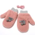 Guanti invernali caldi in peluche da donna con fiocco pompon, mittens spesse in maglia per freddo - Rosa