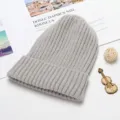 Grey knitted beanie hat for women and men, winter warm pullover slouchy cap for daily wear. - Adult Free Size / Light Gray