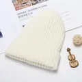 Berretto in maglia calda invernale da donna e uomo cappello casual in tinta unita. - Taglia Unica Adulto / Bianco