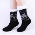 Dames winter warme gebreide lange sokken met pluche boord en leuk hartjes patroon - Eén maat / Hart Golf Zwart