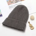 Winter grey ribbed knitted beanie hat for women and men, warm thick pull-on cuff ski cap. - Adult Free Size / Heather Grey