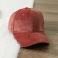 Berretto da baseball in velluto tinta unita da donna, cappello caldo con visiera curva invernale. - Rosso Cuoio