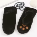 Guantes de invierno peludos negros para mujer, lindo diseño de pata con cordón. - Pata de Oso Colgante / Verde Militar