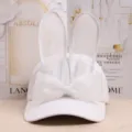 Casquette de blanche pour femme avec oreilles de lapin et nœud en filet, style coréen. - Réglable / Tout Blanc