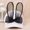 Casquette de baseball blanche avec oreilles de lapin en filet noir et nœud, variante mignonne. - Réglable / Chapeau Blanc Avec Oreilles Noires