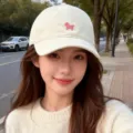 Casquette de baseball brodée style coréen poney blanc crème, chapeau de soleil décontracté. - Blanc