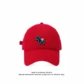 Casquette de baseball rouge avec logo poney bleu brodé, chapeau de soleil réglable. - Taille unique / Rouge Chinois avec Étiquette Noire