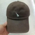 Casquette de baseball en coton marron avec broderie girafe mignonne, visière de soleil. - Réglable / Café