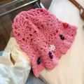 Chapeau bob rose fait main au crochet avec fleurs, chapeau de soleil rétro pour femmes. - Taille unique / Rose