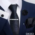Conjunto corbata traje hombre detalle, corbata patron clasico con alfiler, pañuelo y flor solapa. - Estilo con Patrón Azul Oscuro (SW263)