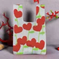 Knitted tote bag with cute red heart pattern, casual daily handbag and gift pouch. - H35xW20xSide10 / Red Heart Flower