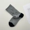 Calcetines grises de media caña con jacquard de ave oscura, variante de algodón otoño invierno. - Talla única / Gris humo