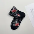 Vintage embroidered bird pattern cotton mid-tube socks autumn winter casual women hosiery - One Size / Black Red Sparrow