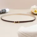 Ceinture fine en cuir PU pour femme avec boucle ardillon dorée, accessoire élégant et décontracté. - 105cm / Café