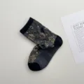 Calcetines retro gris oscuro con bordado floral, calcetines de algodón vintage mujer - Talla única / Negro