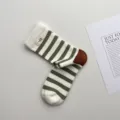 Calcetines medianos de algodón a rayas verde y blanco retro para mujer estilo casual - Talla única / Blanco