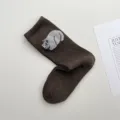 Calzini di cotone a tubo medio con ricamo gatto soffice marrone, calzini carini e comodi. - Taglia unica / Caffè