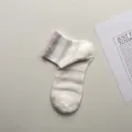 Mujeres primavera verano calcetines cortos de rayas casuales de algodón transpirable - Talla única / Rayas