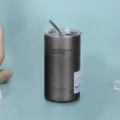 Bicchiere da caffè freddo in acciaio inossidabile con cannuccia 600ml tazza isolata sottovuoto. - 600ml / Grigio