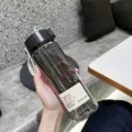 Bottiglia d'acqua in plastica grigio fumo 750ml tazza portatile con filtro per tè - Nero 750ml