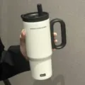 Grande tazza termica con manico e coperchio con cannuccia, borraccia in acciaio portatile. - Solo Coppa / Bianco 800ML con Infusore per Tè