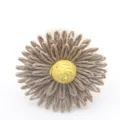 Anneau de Serviette Tournesol en Raphia Tissé Fait Main Pétales Marrons Déco de Table - Gris