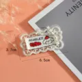 Kant geborduurde stof patch met schattige hond en strik, DIY handgemaakte kleding accessoire 3.7x6.5cm - Stijl 1