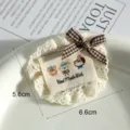 Kant kanten geborduurde patch strik DIY kledingaccessoire met duidelijke afmetingsmarkeringen. - Kleine Dier Borduurwerk Stijl