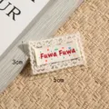 Spitzenbestickter Aufnäher mit Fuwa Fuwa Buchstaben für DIY Kleidung Dekoration und Zubehör. - Rot-Goldene Blume