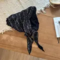 Sciarpa triangolare floreale nera con frange, fascia per capelli chic ed elegante decorazione. - 115*35cm / Nero