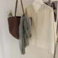 Cotton linen crinkled color-block scarf for women, lightweight autumn fashion versatile shawl for daily wear. - Striped Floral Patchwork Green